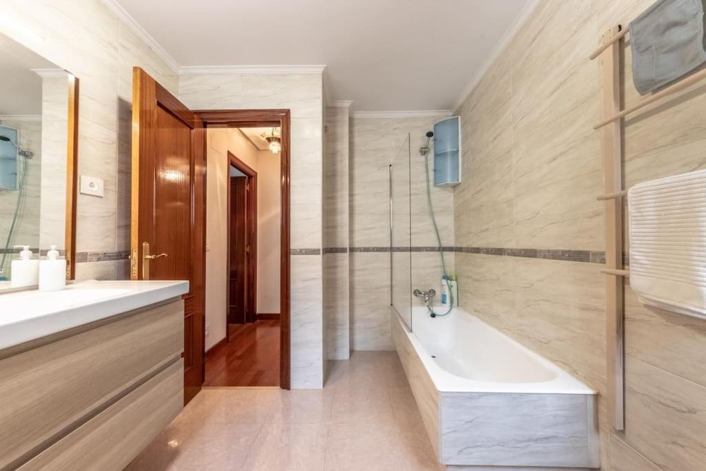 Acogedor Piso En Santurtzi .Parking Privado公寓 外观 照片